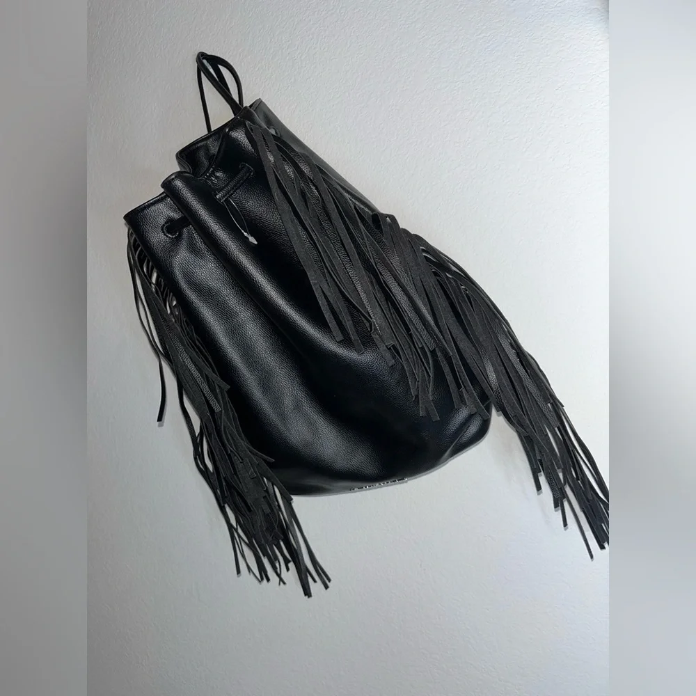 Victoria's Secret Fringe Bucket Bag Drawstring Black Faux Leather Large NWOT - Picture 6 of 16
